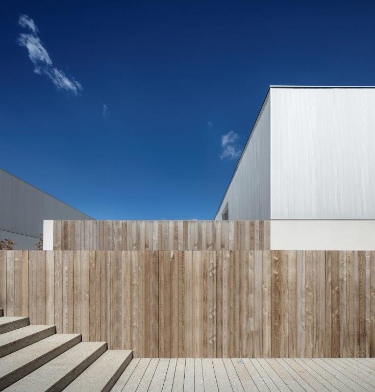 Caledonian Somosaguas by Studio Mk27