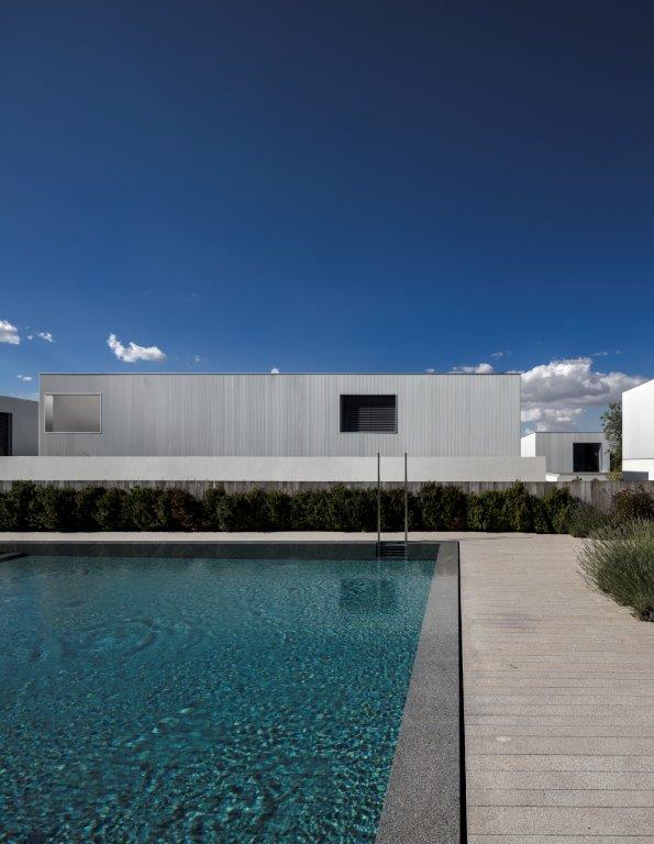 Caledonian Somosaguas by Studio Mk27