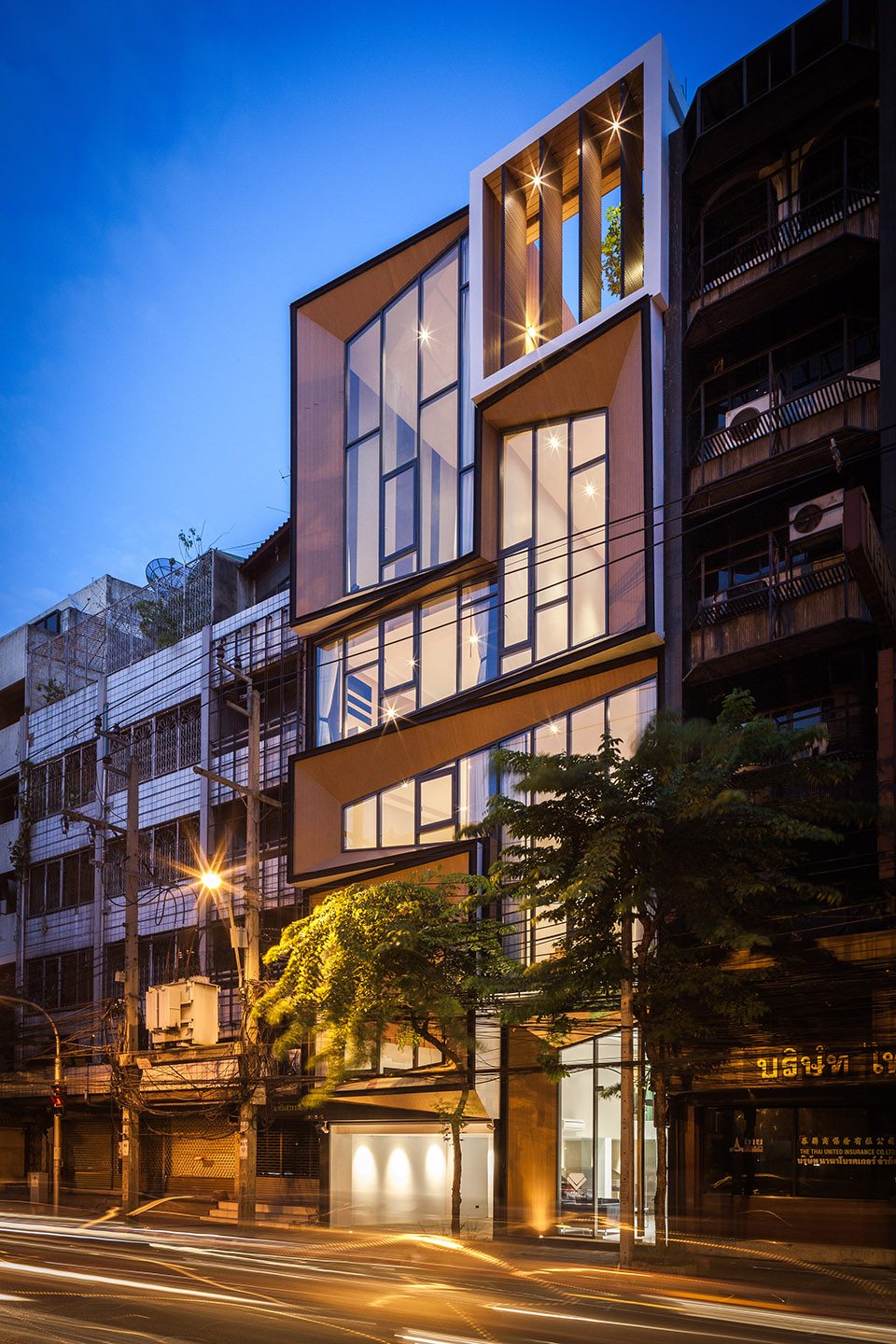 external2 siri house idin archtects