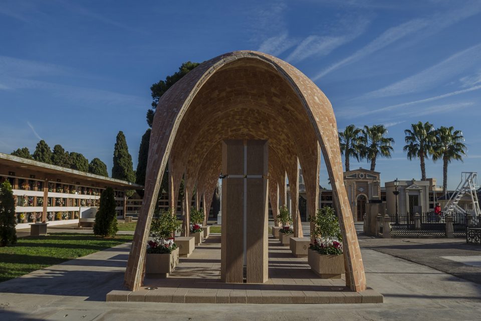 external5 Mortuary Chapel Vegas Mileto