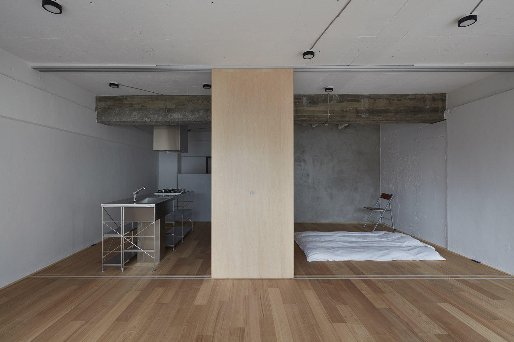 renovation-for-an-apartment-in-tokyo-by-frontofficetokyo