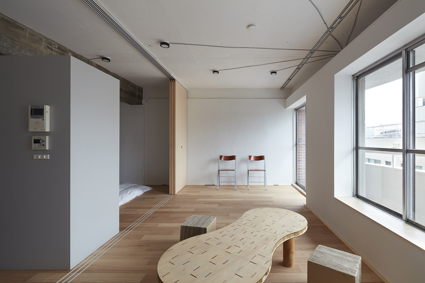 renovation-for-an-apartment-in-tokyo-by-frontofficetokyo