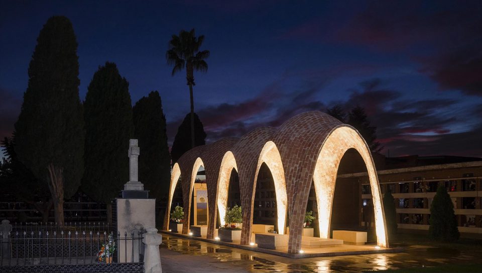 night view2 Mortuary Chapel Vegas Mileto