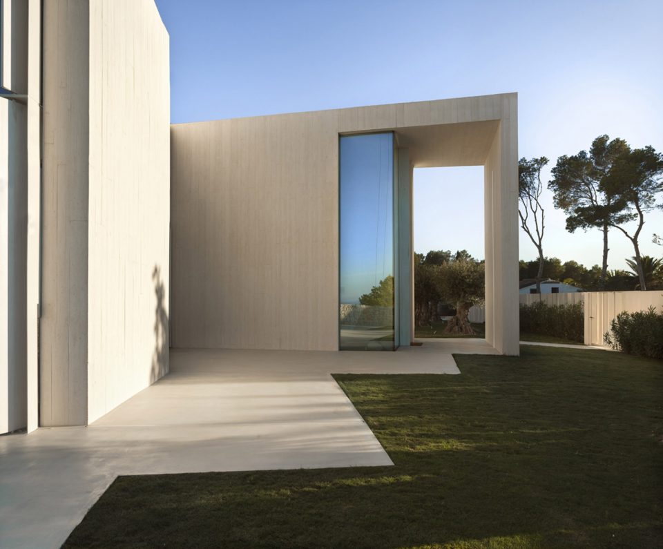 -SARDINERA HOUSE-RAMON ESTEVE ESTUDIO