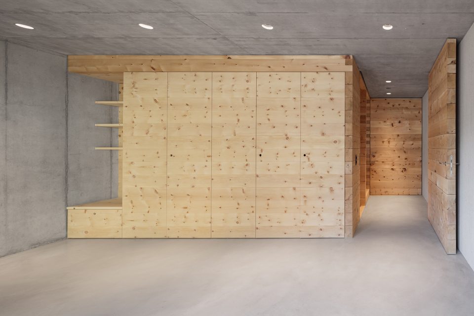 Aussen schneller caminada architekten