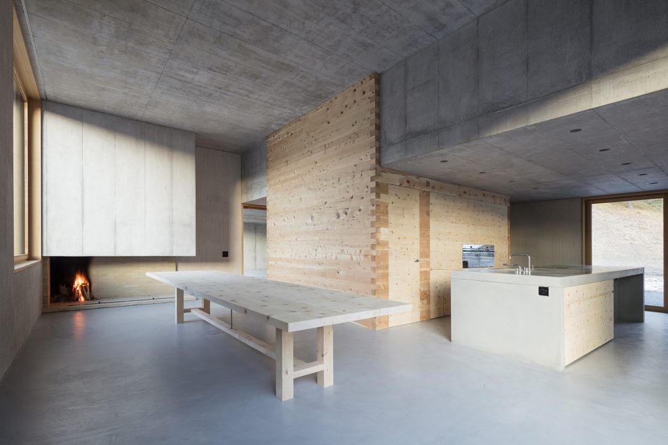 Aussen schneller caminada architekten