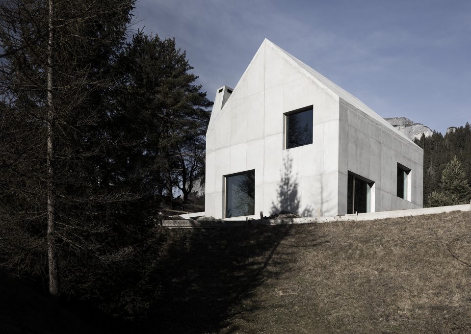 Aussen schneller caminada architekten
