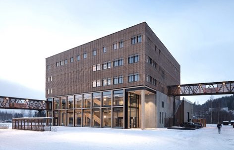 挪威科技大学Gjøvik校区教学楼 / Reiulf Ramstad Arkitekter
