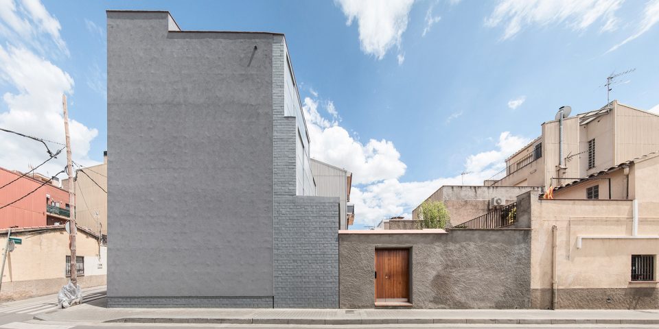 HOUSE 1105 by H ARQUITECTES