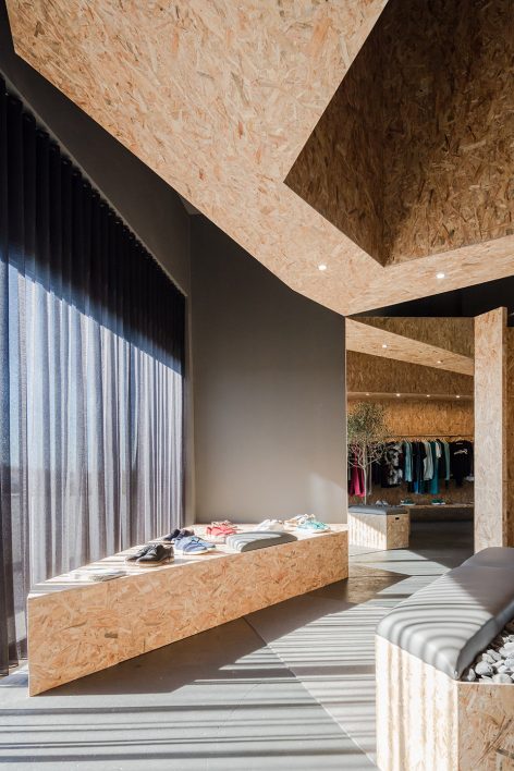 Gentleman Store by 3r Ernesto Pereira
