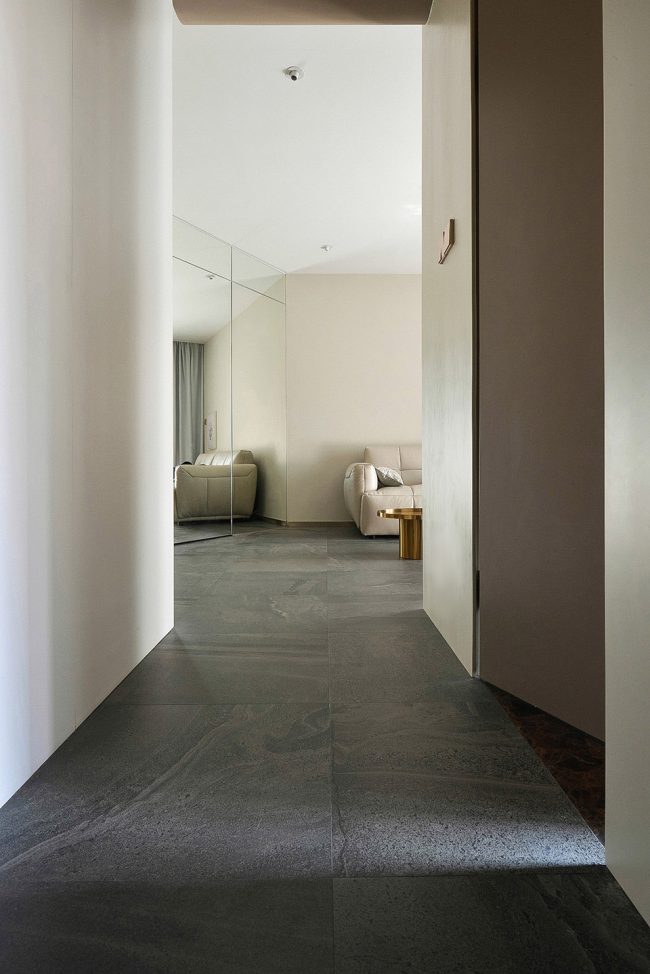 ROTATING by NA DECO