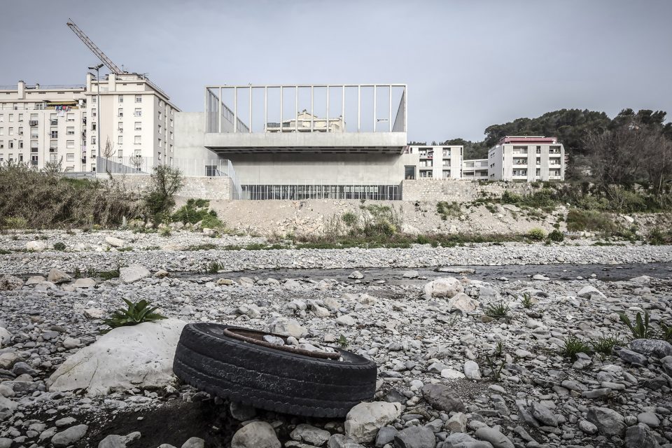lAriane Futsa Gymnasium in Nice by CAB Architectes