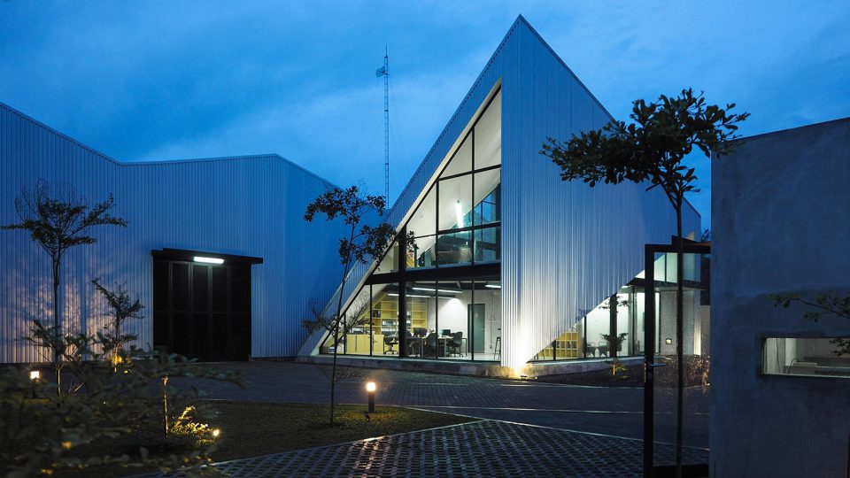 Office KL Indonesia by STUDIO KOTA
