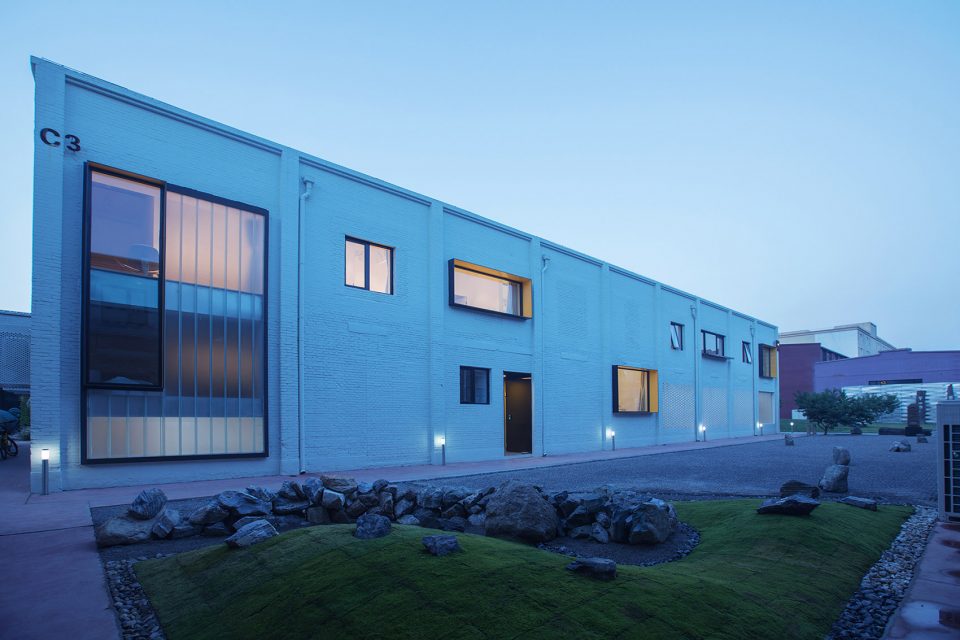 Big Fish Begonia film studio by hyperSity architects