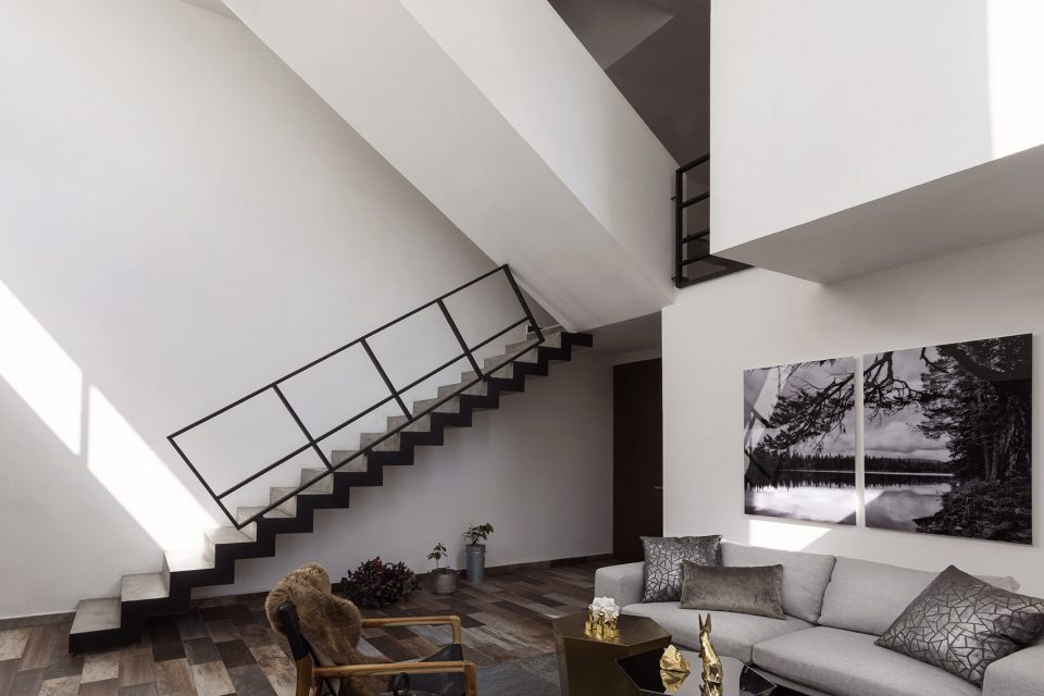 Cloud House by ARQUIDROMO