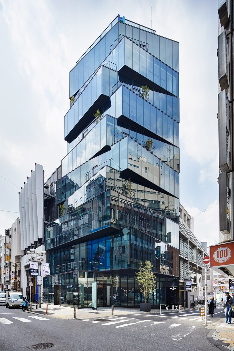 HULIC New SHIBUYA by ETHNOS