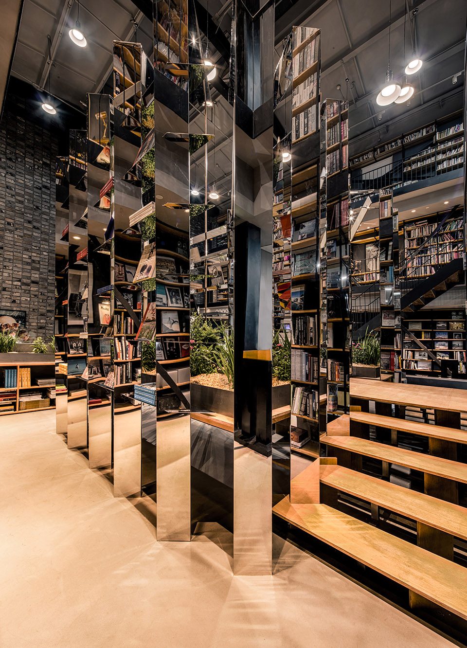 Hauser Wirth Pop up Bookshop by dongqi Architects