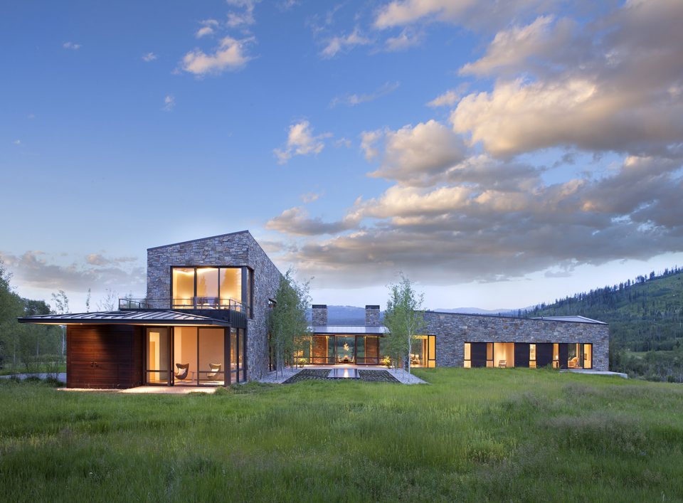 Crescent H Residence by Carney Logan Burke Architects