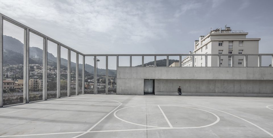 lAriane Futsa Gymnasium in Nice by CAB Architectes