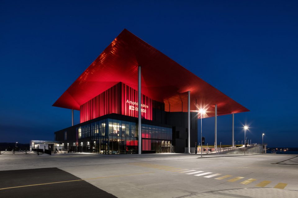 Amphithéâtre Cogeco by Atelier Paul Laurendeau 960x640