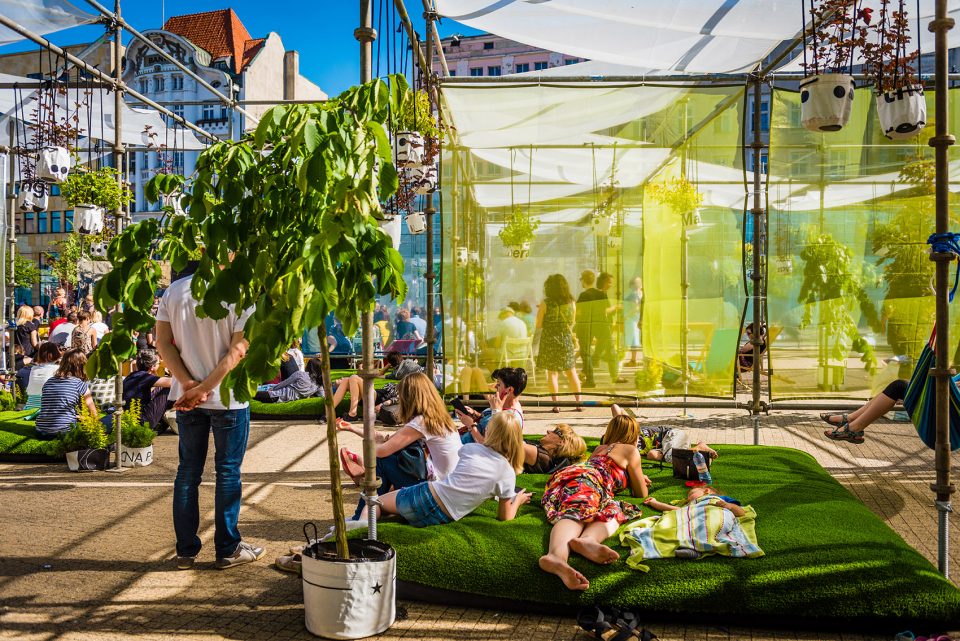 Temporary public space for Malta Festival Poznań 2017 by Atelier Starzak Strebicki