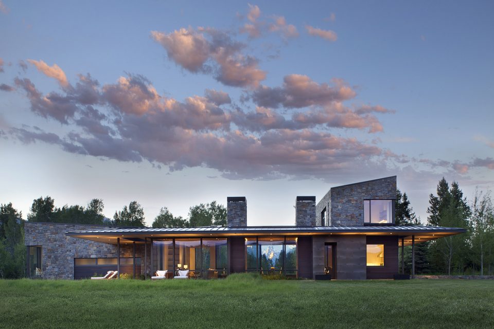 Crescent H Residence by Carney Logan Burke Architects