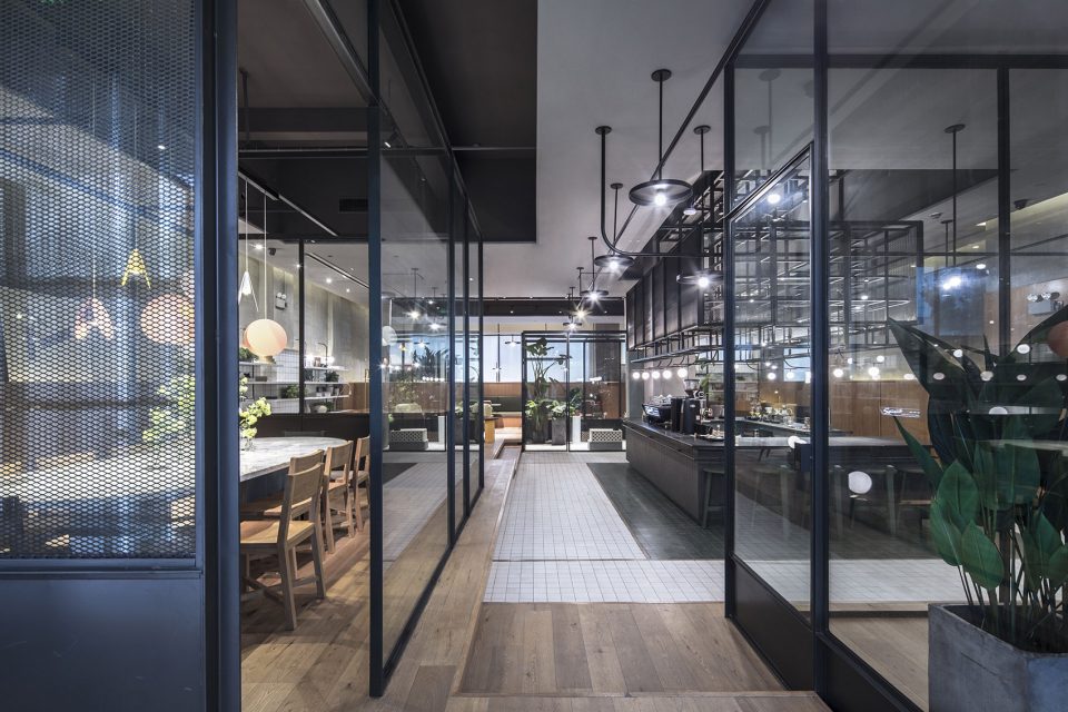 Longhuli Reception Center by Atelier TAOC
