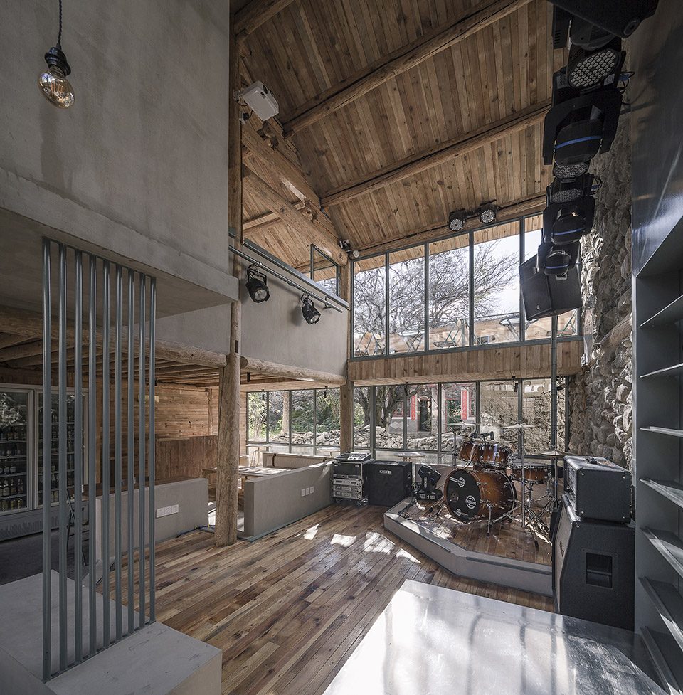 Mom restaurant by AML Design studio