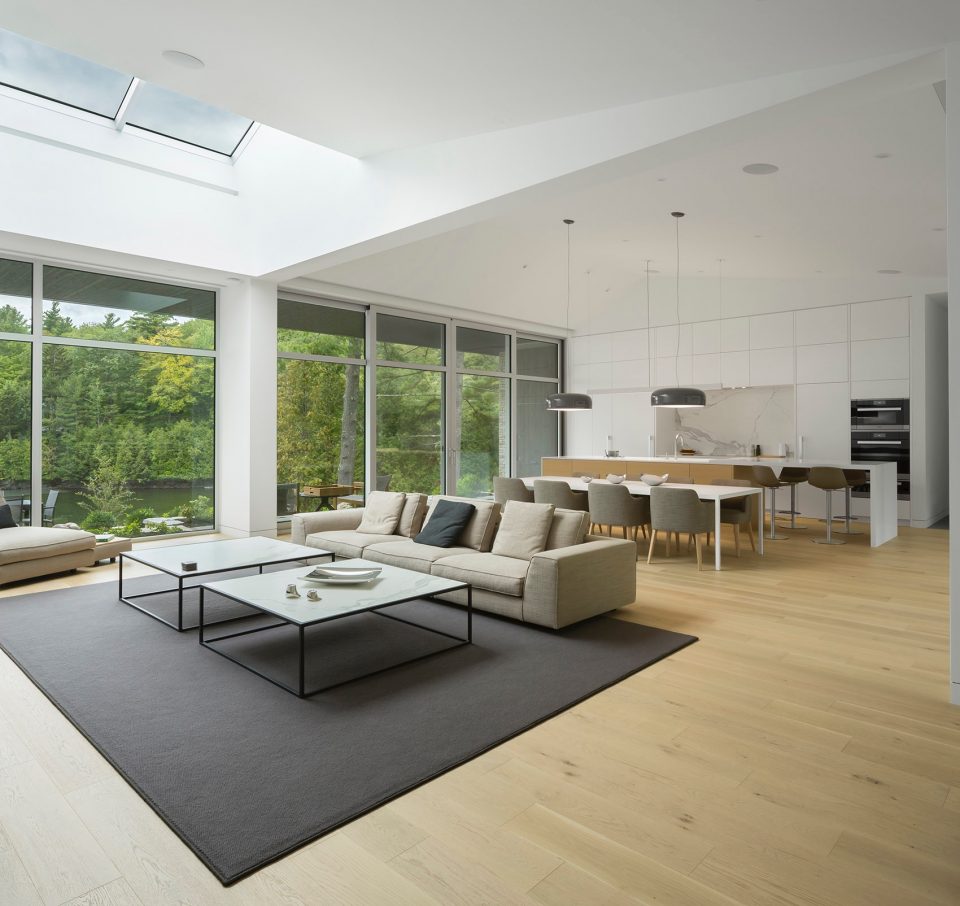 The Slender House by MU Architecture