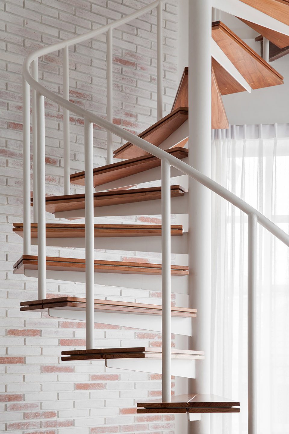 The renovation of Ngamwong wan 44 by FATTSTUDIO