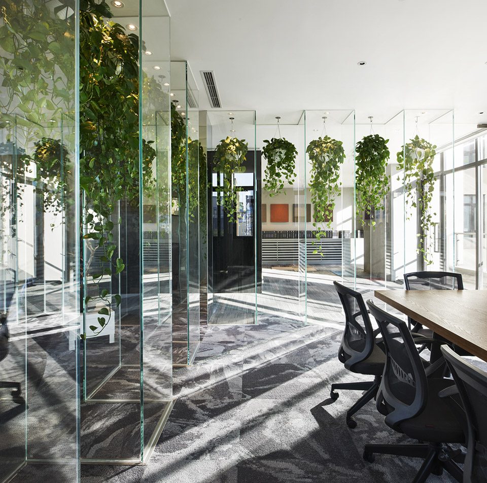 BMLZ Villa Office by TSUTSUMI ASSOCIATES