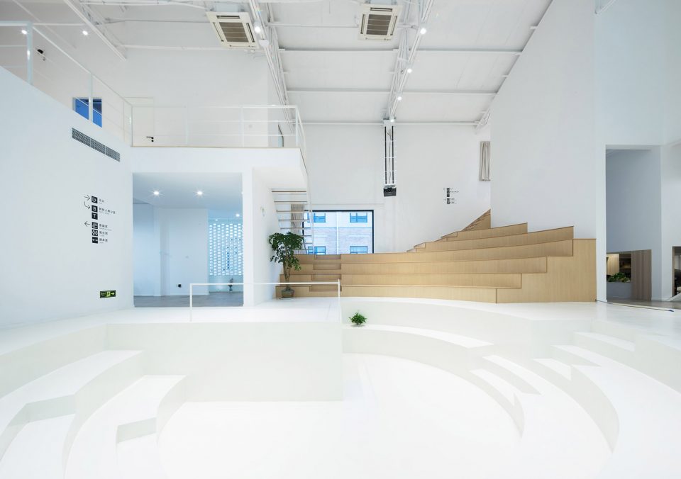 Big Fish Begonia film studio by hyperSity architects