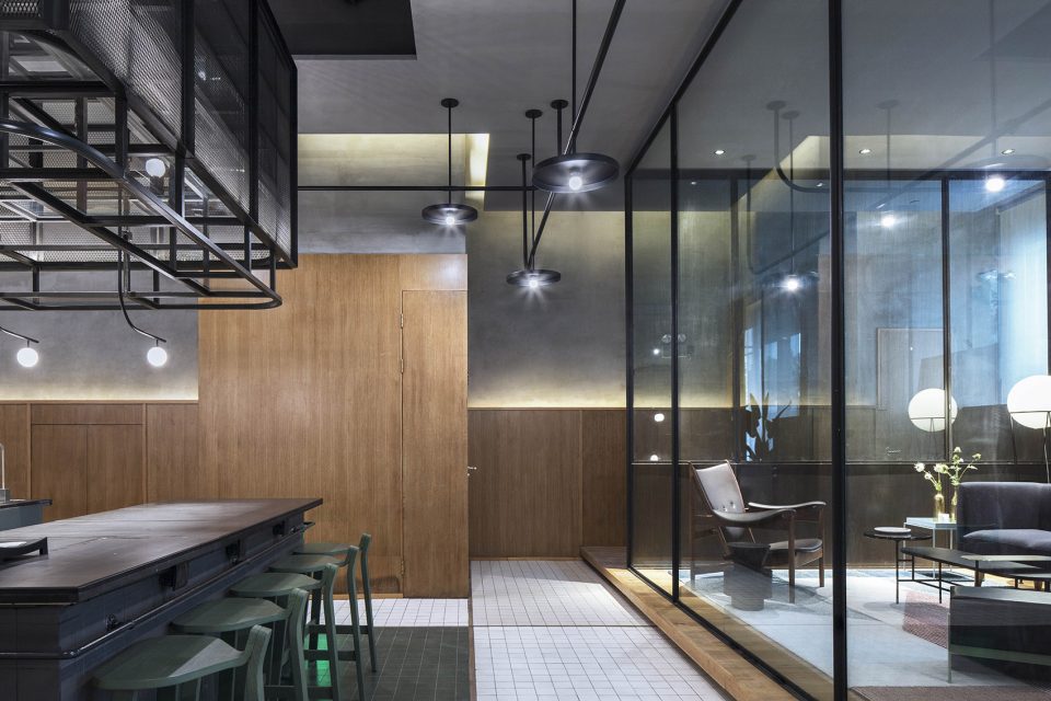 Longhuli Reception Center by Atelier TAOC
