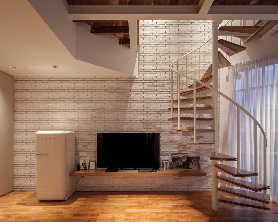 The renovation of Ngamwong wan 44 by FATTSTUDIO