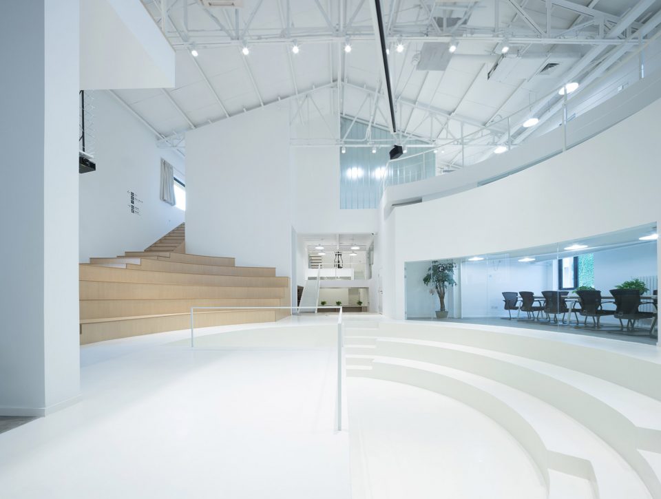 Big Fish Begonia film studio by hyperSity architects