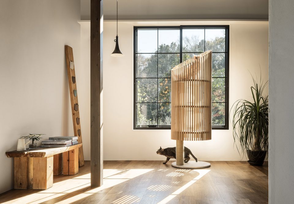 Modern Cat Tree NEKO by RINN