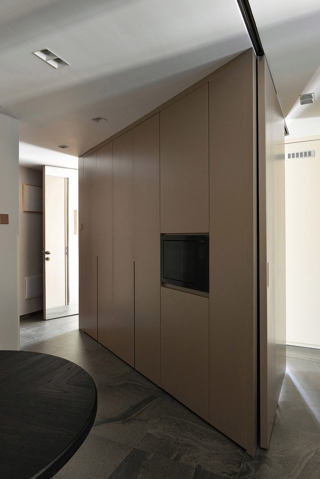 ROTATING by NA DECO