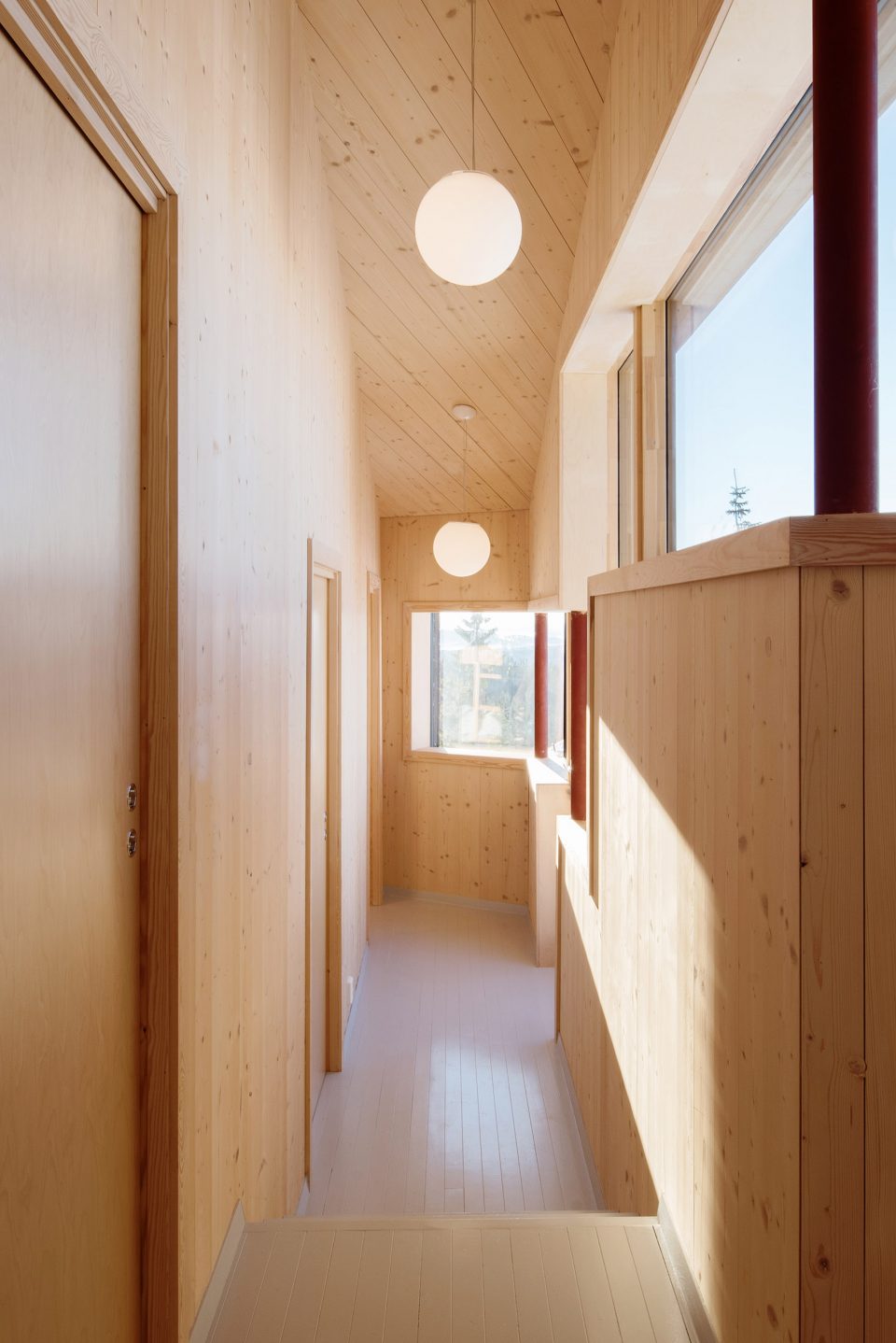Cabin Sjusjøen by Aslak Haanshuus Arkitekter AS