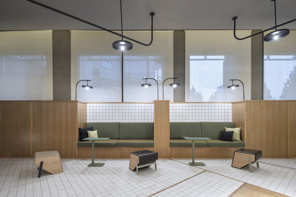 Longhuli Reception Center by Atelier TAOC