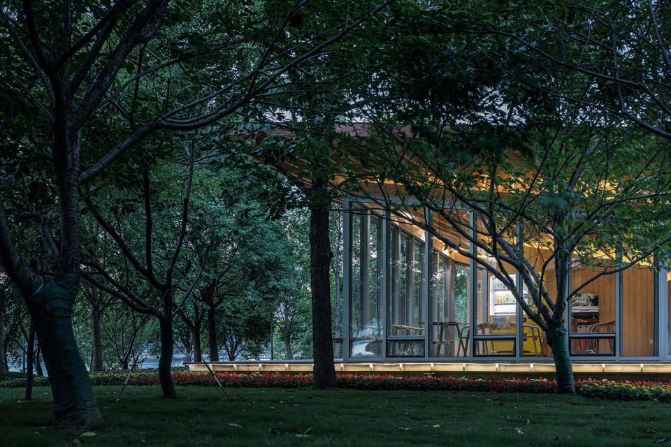 River View Service Station Lujiazui Pudong Shanghai by ZHOU Wei ZHANG Bin