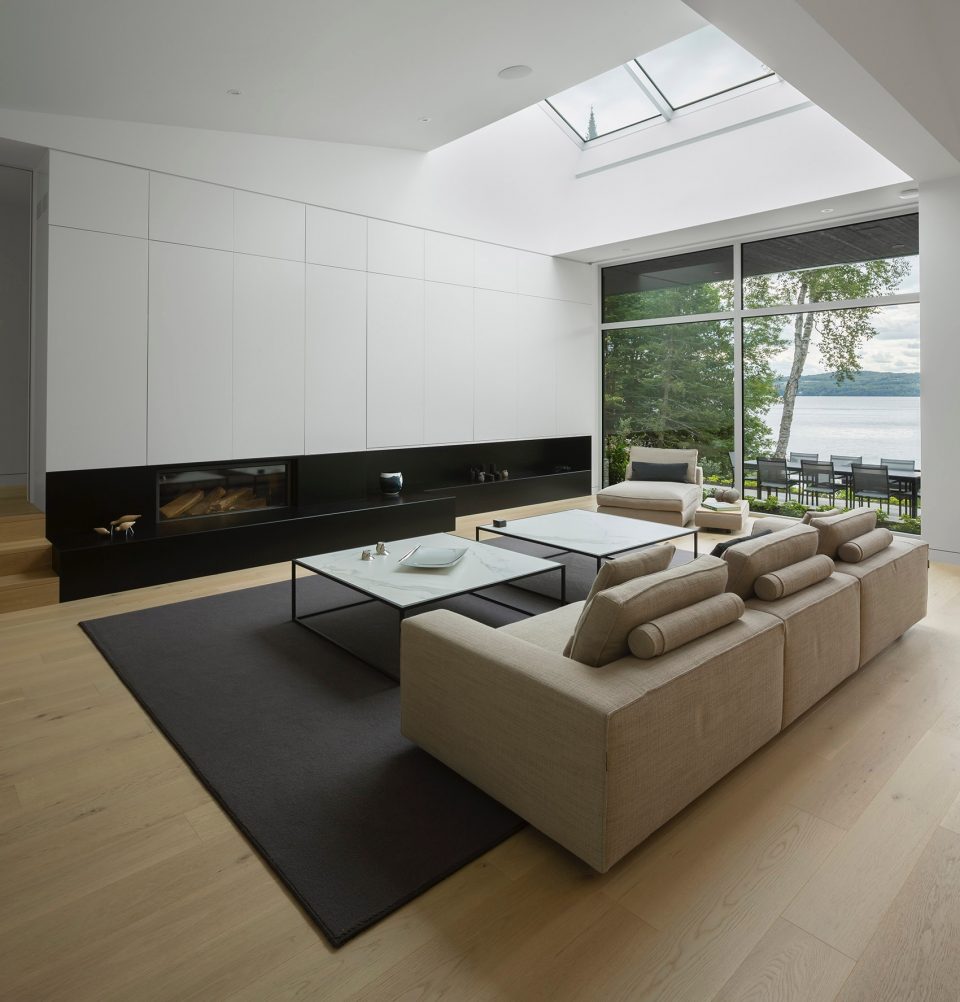 The Slender House by MU Architecture 1