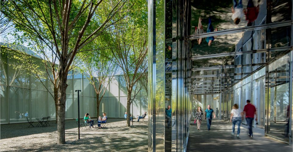 2017 ASLA GENERAL DESIGN AWARD OF HONOR Merging Culture and Ecology at The North Carolina Museum of Art by Surface 678 1 1