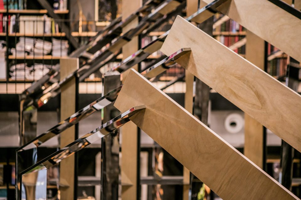 Hauser Wirth Pop up Bookshop by dongqi Architects
