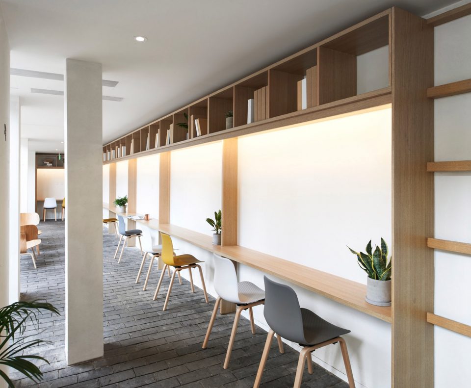 Xiezuo Hutong Capsule Hotel in Beijing by B.L.U.E. Architecture Studio