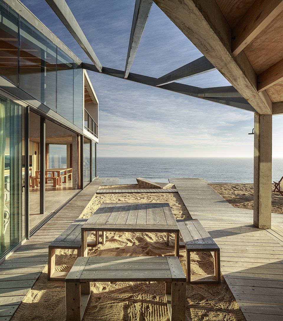Beach House by Schmidt Architects and Partners