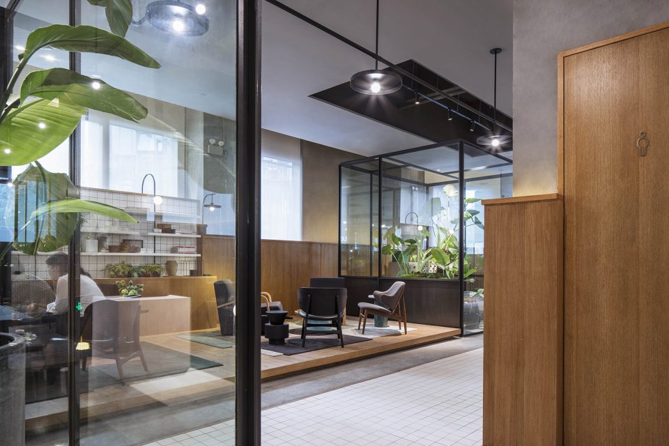 Longhuli Reception Center by Atelier TAOC