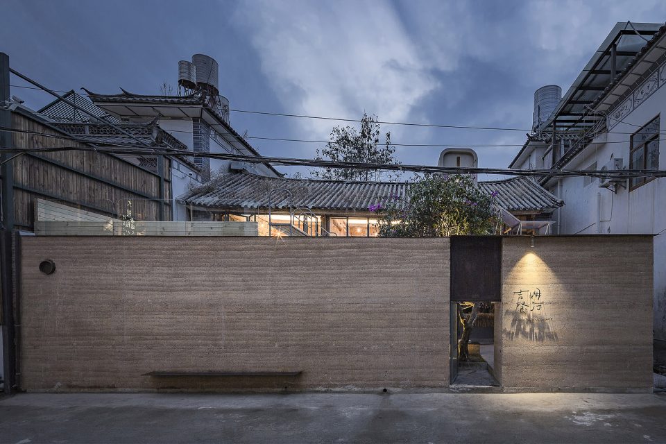 Mom restaurant by AML Design studio