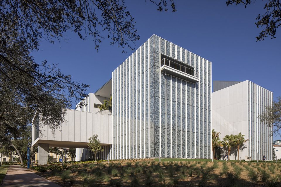 Innovative Facade of USF SPs Tiedemann College of Business by ikon.5 architects Harvard Jolly Architecture