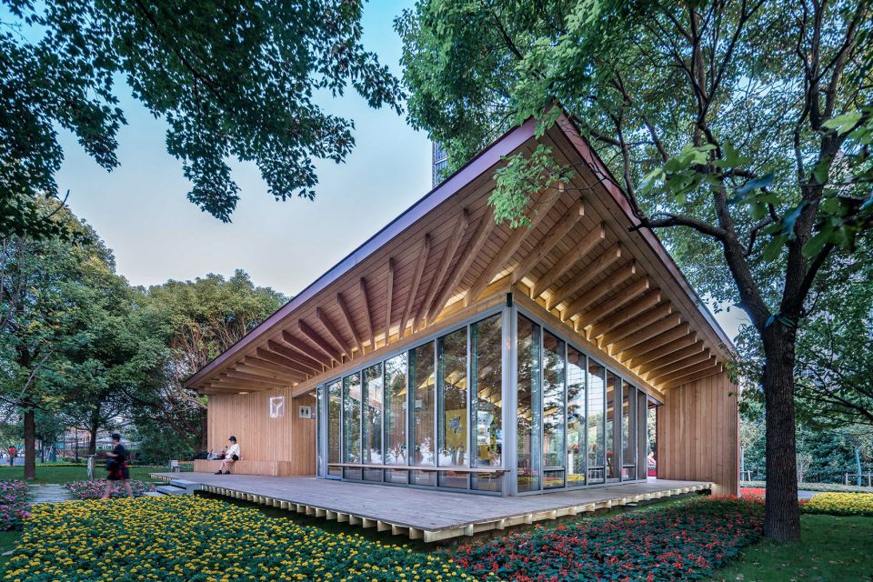 River View Service Station Lujiazui Pudong Shanghai by ZHOU Wei ZHANG Bin