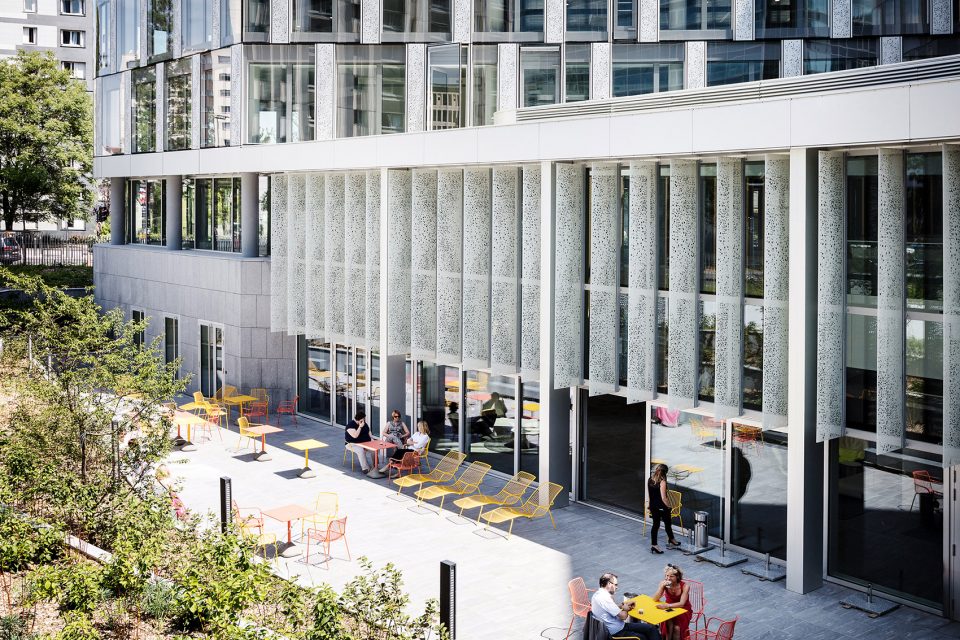 of sogeprom headquarters by ateliers 234